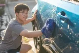 Đàn ông bỗng chăm dọn rửa ô tô nhiều khả năng đang ngoại tình