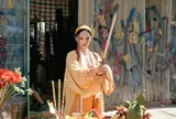 Phim "Đại tiệc trăng máu 8" thế nào giữa "bão" ồn ào nữ chính Miu Lê?