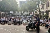 Dễ lái, đổi pin nhanh: VinFast Evo Lite ghi điểm với học sinh Hà Nội