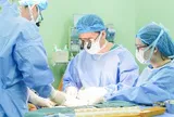 Đưa con sang Việt Nam chữa bệnh, người cha Lào nghẹn ngào viết thư cảm ơn