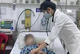 Hồi sinh ngoạn mục bệnh nhi ngưng tim kéo dài