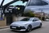 Hyundai Elantra đời mới lần đầu lộ nội thất khác biệt hoàn toàn: 2 màn hình đặt nổi cỡ lớn, bớt nhiều chi tiết rườm rà
