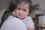 Vì sao có những đứa trẻ lớn lên lạnh nhạt với mẹ dù được chăm sóc hết mực? Câu trả lời khiến nhiều phụ huynh giật mình