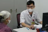 Hết cảnh chen chúc từ 5h sáng, người bệnh ngỡ ngàng khi 10 phút đã được gọi khám