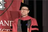 Chàng trai 2 lần bị trường đại học từ chối nay trở thành tiến sĩ Harvard, bài phát biểu gây xúc động
