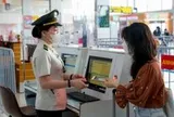 Người phụ nữ mắc kẹt 3 ngày tại sân bay Nội Bài được công an hỗ trợ sau cuộc gọi cầu cứu