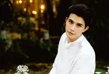 Nam diễn viên có đôi mắt "biết yêu", đóng với ai cũng bị đồn yêu bạn diễn