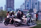Người dân TPHCM đổ về Bến Bạch Đằng, trầm trồ trước cảnh tượng chưa từng thấy