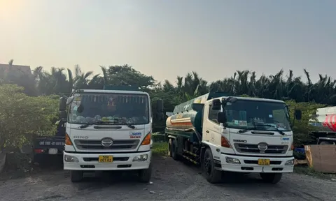 Triệt phá đường dây "phù phép" dung môi thành xăng RON A95 tại TP.HCM
