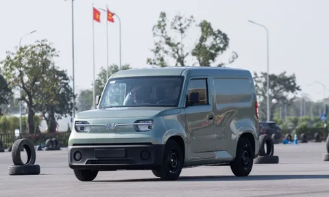 VinFast EC Van: 'Cần câu cơm' của giới kinh doanh vận tải 0