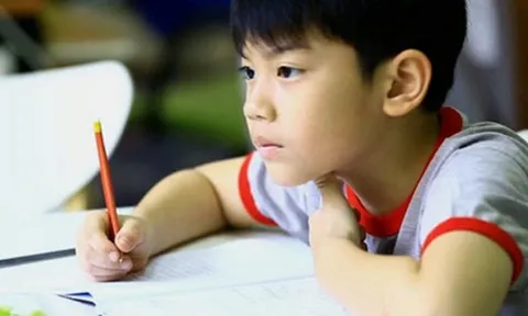 Đọc chia sẻ mới đây của 1 Hiệu trưởng mà tôi phải thốt lên: "Cảm ơn đã nói thay nỗi lòng của cả phụ huynh và học sinh"!