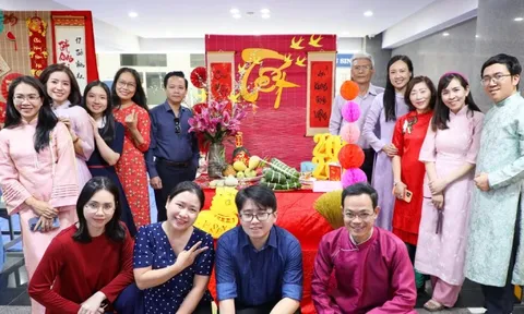 'Mưa thưởng Tết' ở các trường đại học tại TPHCM