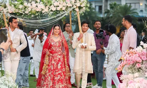Cặp đôi Ấn Độ "mở màn" cho du lịch cưới Đà Nẵng
