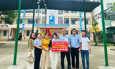 Vụ lạm thu, sửa bài thi để “dìm” điểm học sinh: Đề nghị điều chuyển hiệu trưởng