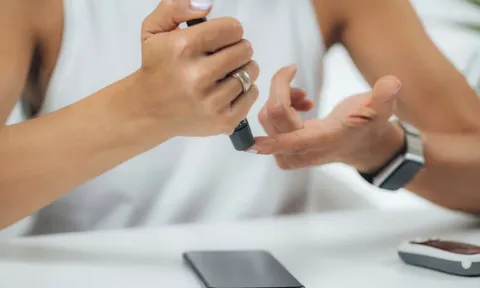 “Thủ phạm” bất ngờ khiến đường huyết tăng vọt buổi sáng - không phải đồ ăn