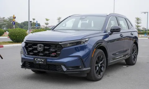 Honda CR-V hybrid 2026 chốt giá bán từ 1,17 tỷ đồng 0