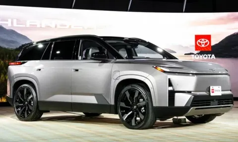 Toyota Highlander 2027 khai tử bản xăng 0