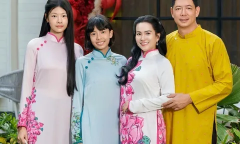 Hai ái nữ nhà Bình Minh gây chú ý khi xúng xính áo dài cùng mẹ