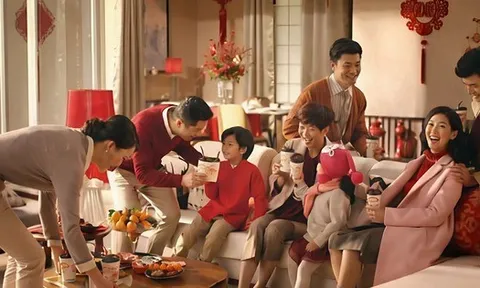 Khách đến đông ngày mùng 2: Làm sao để nhà không biến thành “bãi chiến trường” sau 1 buổi sáng?