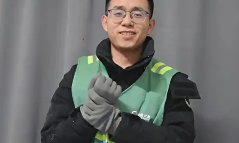 Phát hiện 1 thạc sĩ “gác bằng” đi làm công nhân vệ sinh, nhận lương 11 triệu đồng/tháng