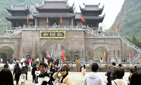 6 ngày đầu nghỉ Tết, du lịch Ninh Bình đón gần 1,4 triệu lượt khách