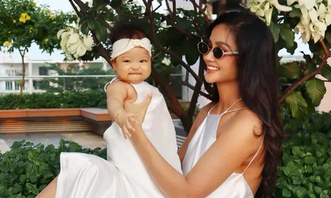 Vẻ đáng yêu của con gái H'Hen Niê khiến Á hậu Thủy Tiên "tan chảy"