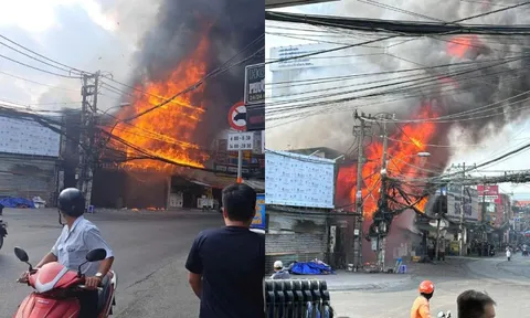 Hiện trường vụ cháy cửa hàng nội thất tại TP.HCM: Biển lửa nuốt trọn toàn bộ, nhiều tài sản giá trị bị thiêu rụi