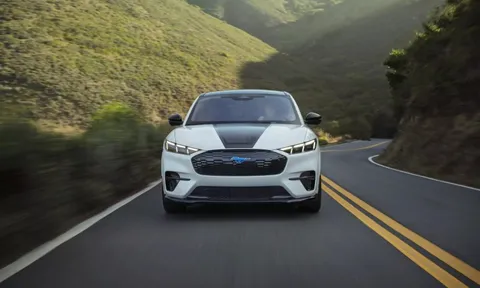 Lý do Ford thu phí tính năng quen thuộc trên xe điện 0