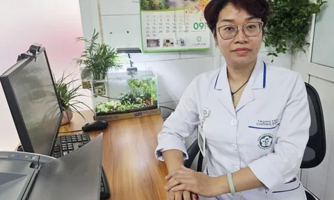 Nữ điều dưỡng Bệnh viện Bạch Mai cứu sống bảo vệ ngừng tim giữa siêu thị Hà Nội 0