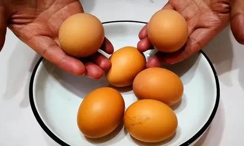 Đi chợ chọn trứng to nhất hay nhỏ nhất tốt hơn?