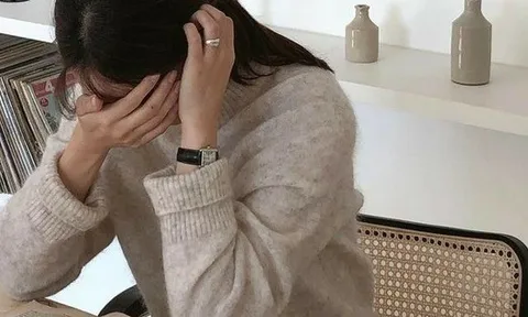 Đi làm bao nhiêu năm mới hiểu: Mỗi lần than mệt trên mạng là một lần tự giảm giá mình