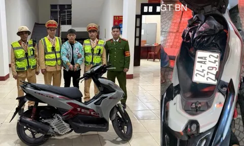 Chặn xe Airblade không biển số lúc nửa đêm, CSGT phát hiện điều bất thường của thanh niên SN 2009