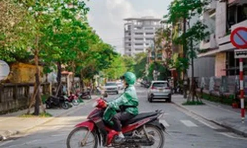 Grab hỗ trợ cả tài xế xe xăng và xe điện