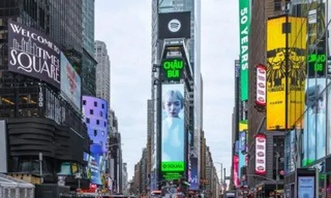 Châu Bùi vừa ra mắt đã được vinh danh