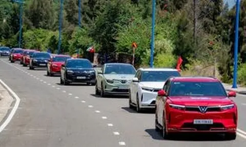 Vingroup gia hạn chương trình hỗ trợ khách hàng chuyển đổi sang xe điện tới 30/4