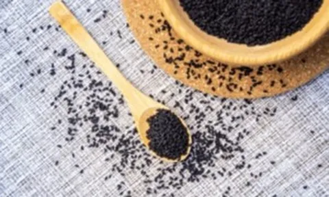 Những người không nên dùng hạt vừng đen