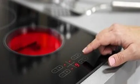 Cảnh báo đặc biệt đến các gia đình đang dùng bếp từ