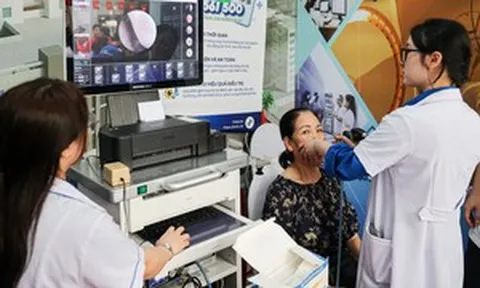 Hơn 300 y bác sĩ khám, tư vấn sức khỏe miễn phí cho người dân Thủ đô