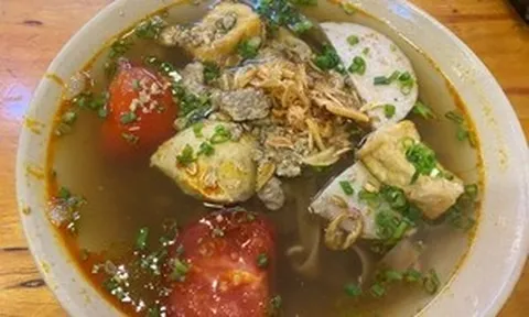 Cách nấu bánh đa riêu cua đơn giản tại nhà