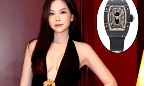 Con dâu tỷ phú Hoàng Kiều "đi đâu cũng đeo" đồng hồ 7 tỷ đồng