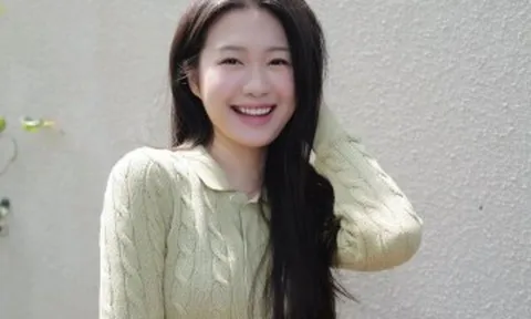 Nhan sắc ít son phấn của bà xã Đoàn Văn Hậu