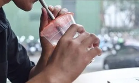 Nam thanh niên 32 tuổi mắc tiểu đường vì "1 thói quen"! Bác sĩ cảnh báo: Tiểu đường trước tuổi 40 rất nguy hiểm, có thể gây suy tạng sớm