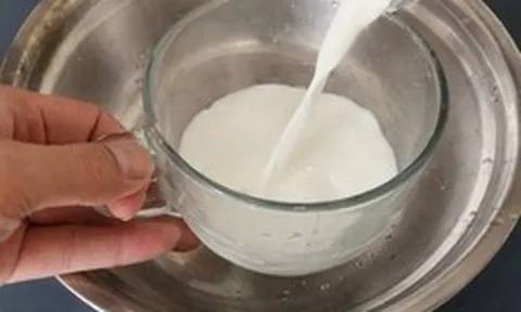 Cặp vợ chồng cùng mắc ung thư gan dù sống lành mạnh, bác sĩ thở dài: "Sữa tốt nhưng uống kiểu này hóa độc"