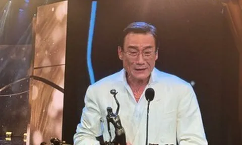 Tài tử Lương Gia Huy khóc khi đăng quang "ảnh đế" Kim Tượng lần 5