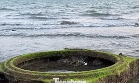 Xác xe tăng bất ngờ trồi lên ở biển Quy Nhơn