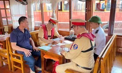 Cao điểm nghỉ lễ, kích hoạt kiểm soát 24/24 với tàu chở khách