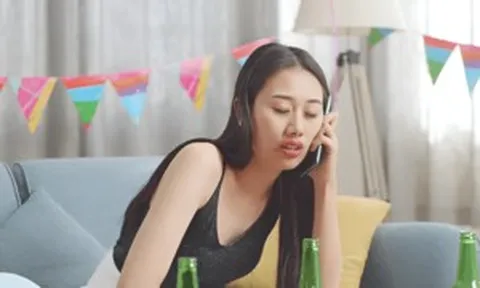 Vợ tôi là 'bợm nhậu', lúc uống say thường chửi bậy, quát mắng chồng con