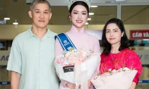 Hoa hậu Phan Phương Oanh về nhà sau một tháng đăng quang