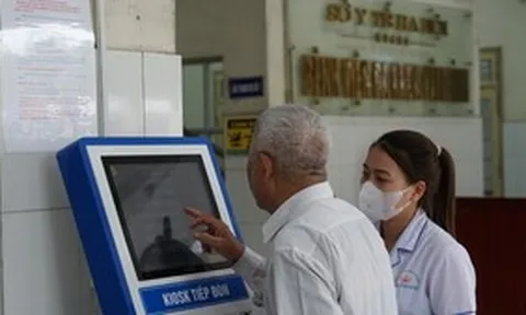 Lỗi hệ thống BHYT trên diện rộng, người bệnh có bị mất quyền lợi khi đi khám?