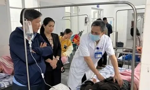 Số ca nhập viện nghi ngộ độc sau ăn bánh mì ở Quảng Trị tiếp tục tăng